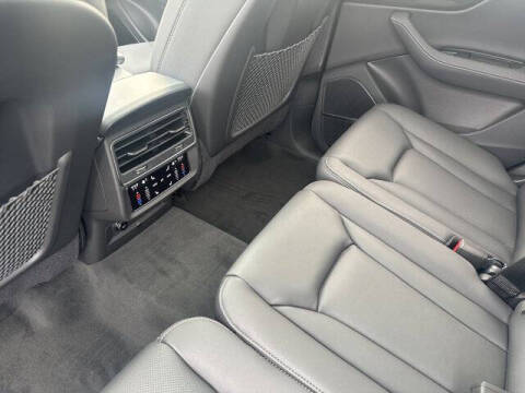 2025 Audi Q7 quattro Premium Plus 55 TFSI