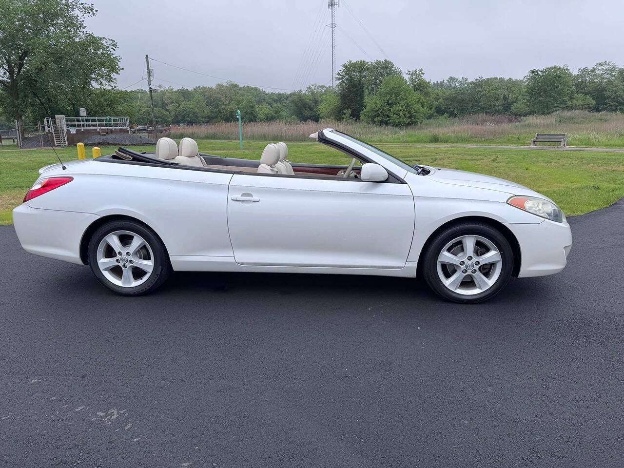 2006 Toyota Camry Solara 22
