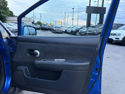 2011 Nissan Versa 1.8 S