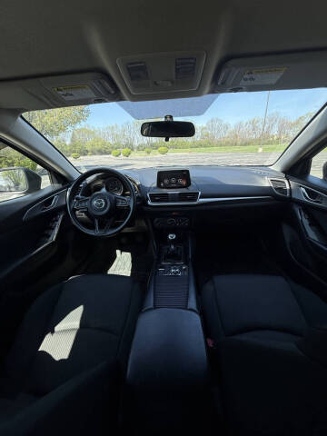 2017 Mazda MAZDA3 Sport