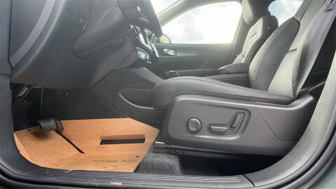 2026 Volvo XC40 B5 Core