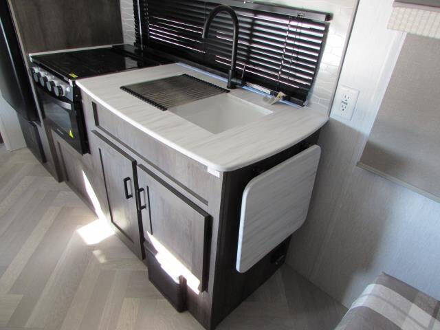 2022 Forest River SALEM CRUI