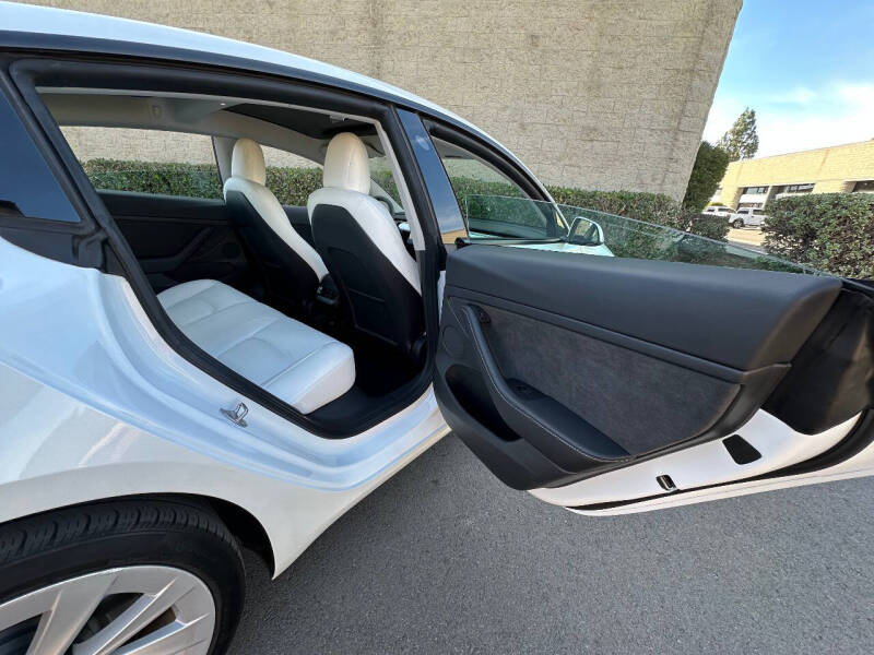 2022 Tesla Model 3 Base photo 16