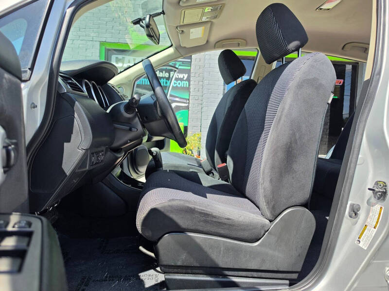 2012 Nissan Versa 1.8 S