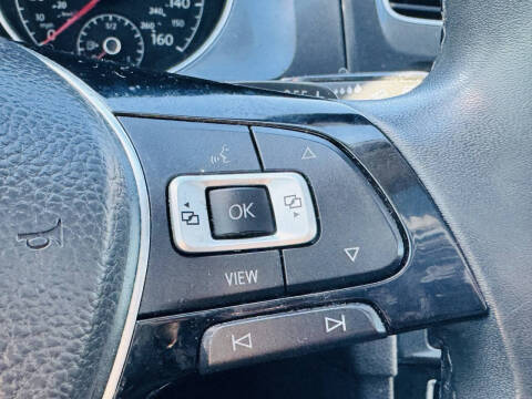 2021 Volkswagen Golf TSI