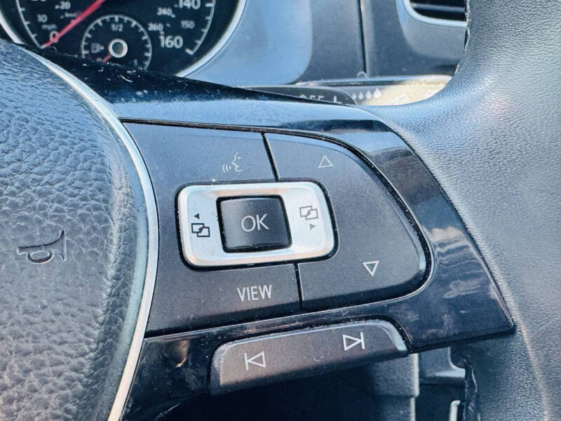 2021 Volkswagen Golf TSI