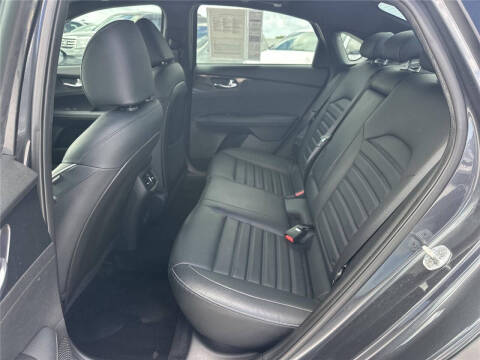 2022 Kia Forte GT Line