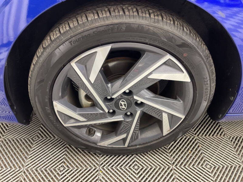 2025 Hyundai Elantra Hybrid Limited