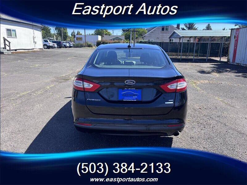 2013 Ford Fusion SE