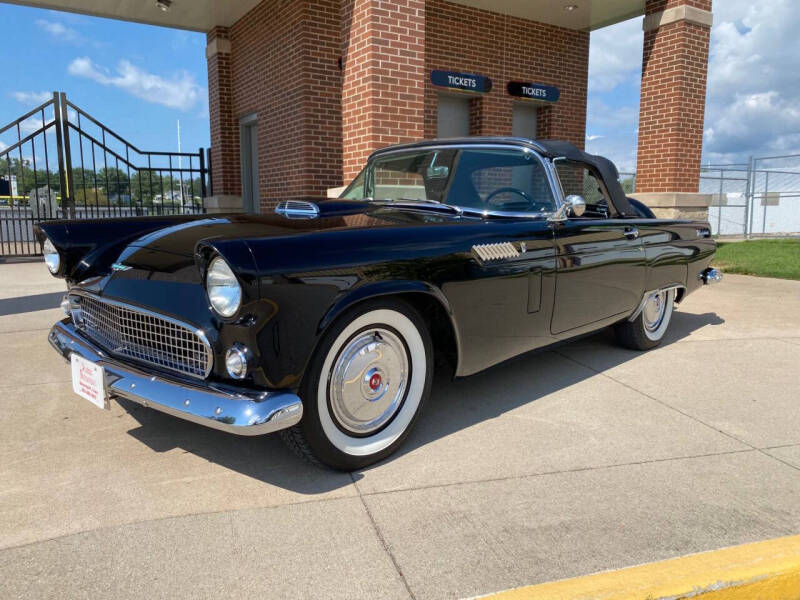 1956 Ford Thunderbird