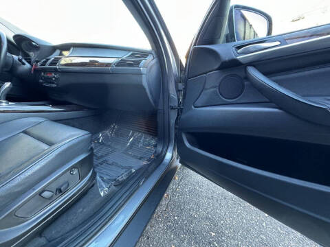 2010 BMW X5 xDrive30i