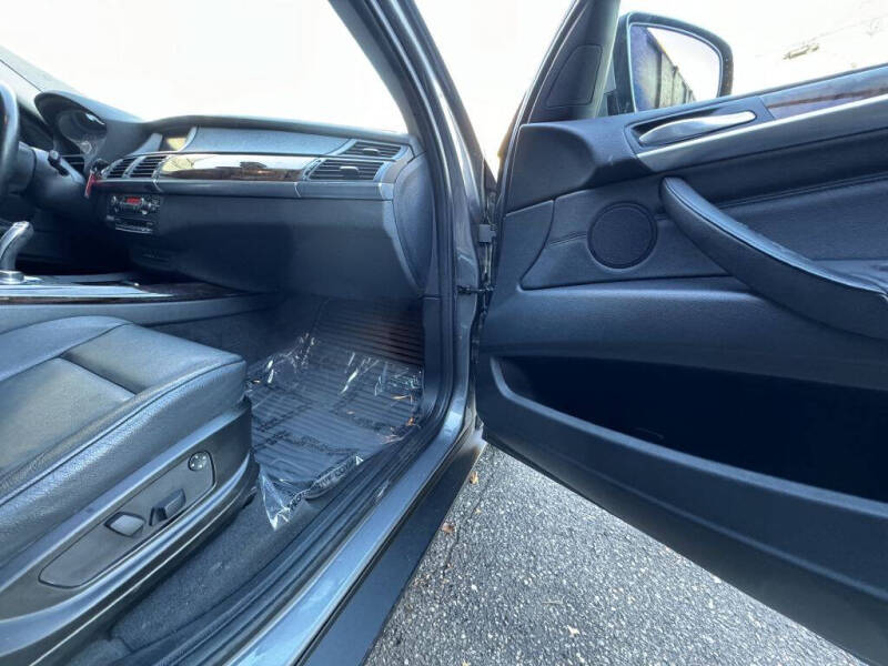 2010 BMW X5 xDrive30i