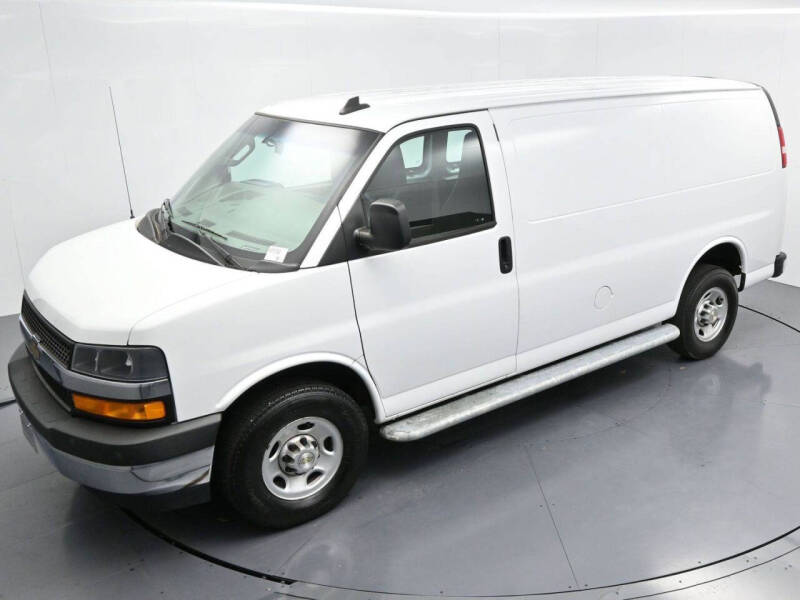 2022 Chevrolet Express 2500