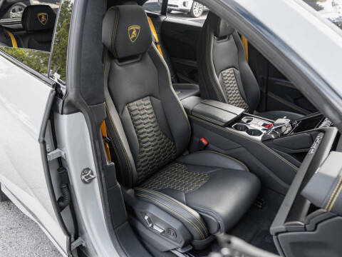 2022 Lamborghini Urus