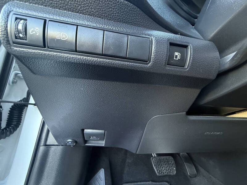 2017 Toyota Camry Hybrid LE