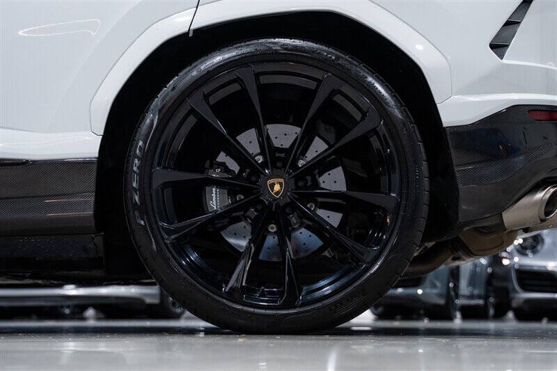 2022 Lamborghini Urus