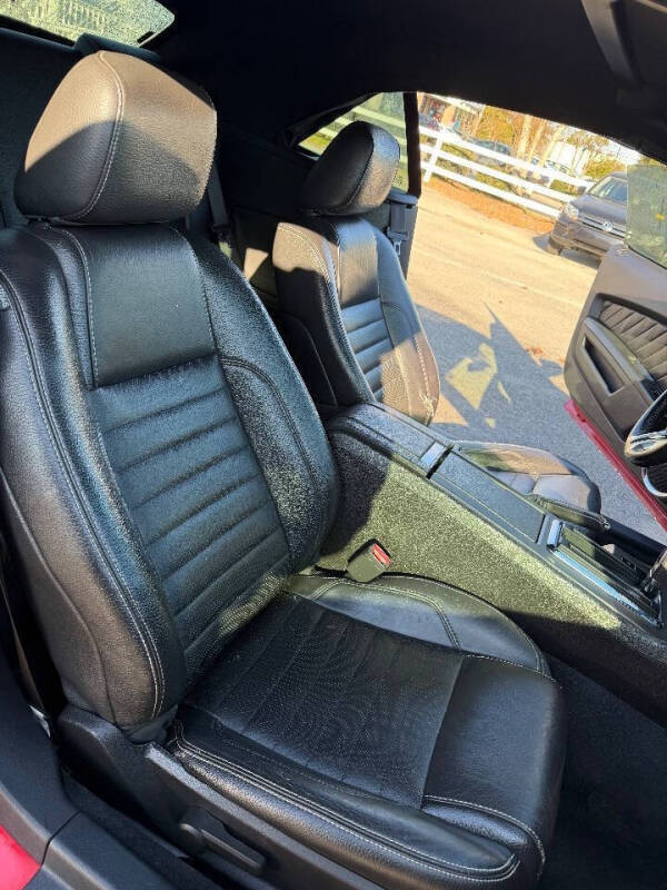 2010 Ford Mustang V6 Premium