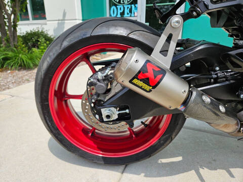 2017 Suzuki GSX-R1000