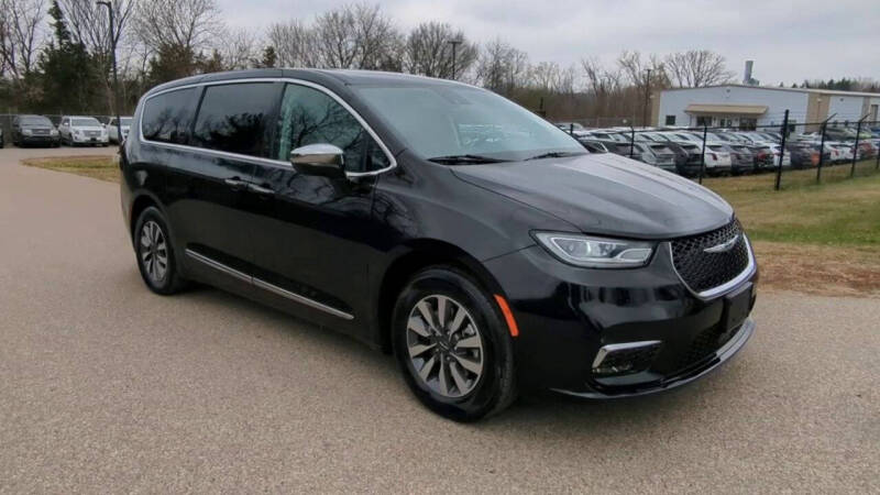 2023 Chrysler Pacifica Plug-In Hybrid Limited