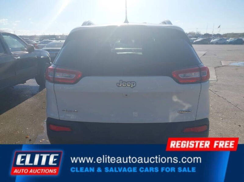 2016 Jeep Cherokee Latitude