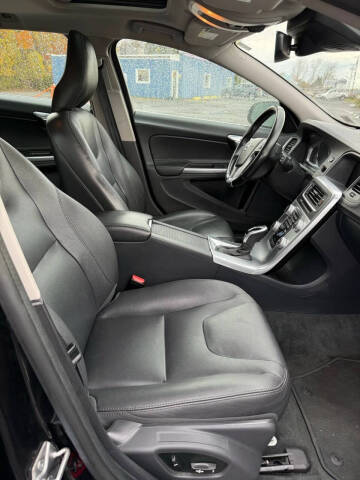 2017 Volvo V60 T5 Premier