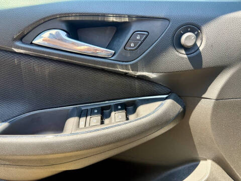 2017 Chevrolet Cruze LT Auto
