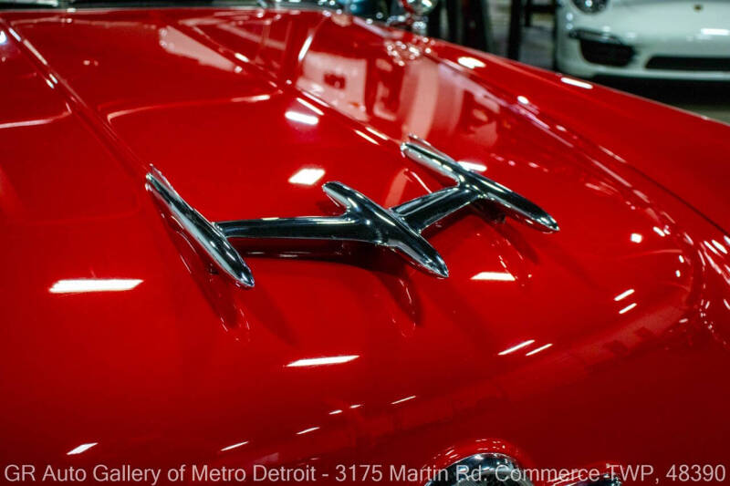 1955 Oldsmobile 98 Starfire