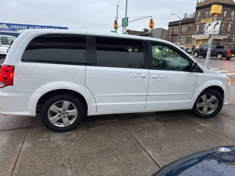 2017 Dodge Grand Caravan SE Plus