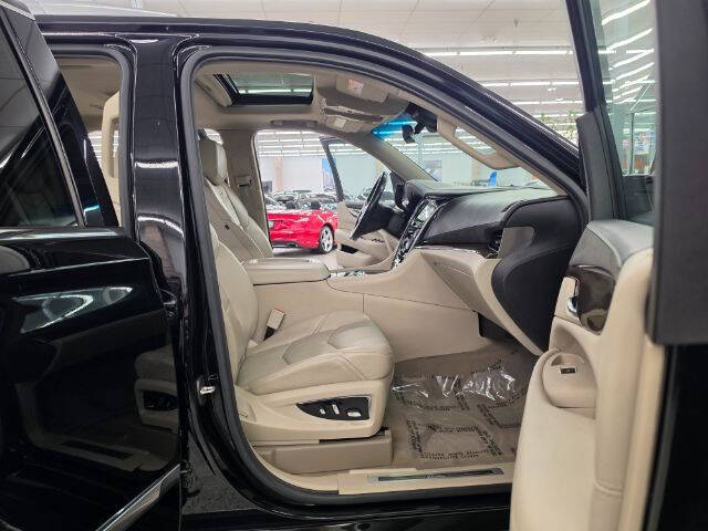 2020 Cadillac Escalade Luxury