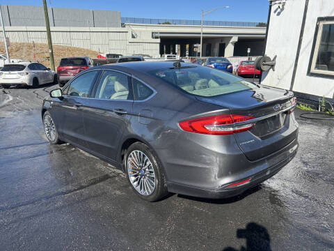 2017 Ford Fusion SE