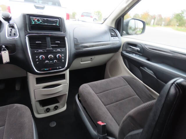 2013 Dodge Grand Caravan for sale at Modern Automotive Group LLC in Lafayette, TN