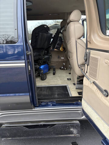 2007 Ford E-Series E-250 SD