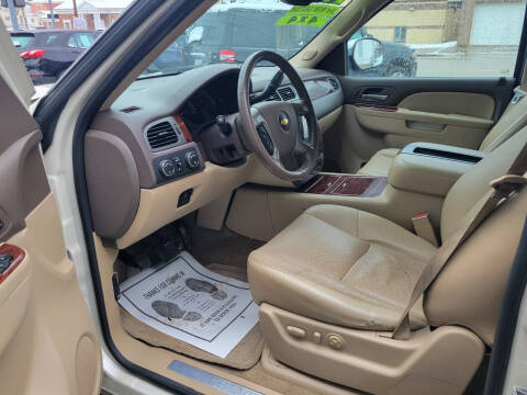 2014 Chevrolet Suburban LTZ