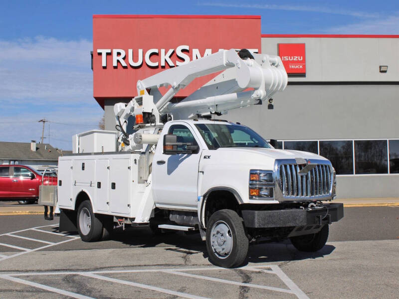 2019 International CV515