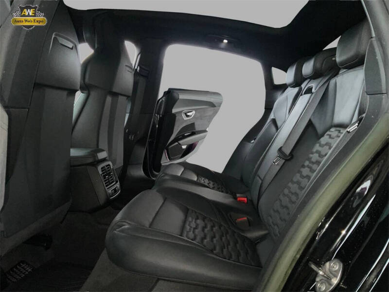 2023 Audi e-tron GT quattro Premium Plus