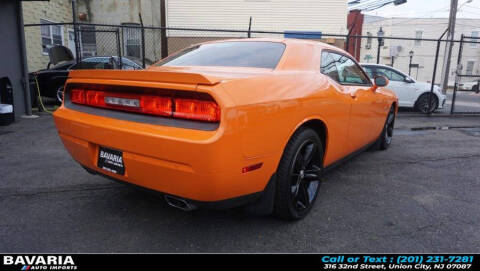 2014 Dodge Challenger R/T Plus
