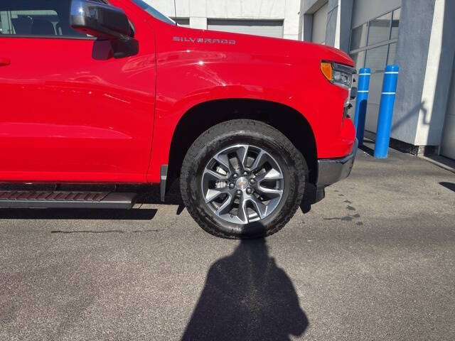 2025 Chevrolet Silverado 1500 LT