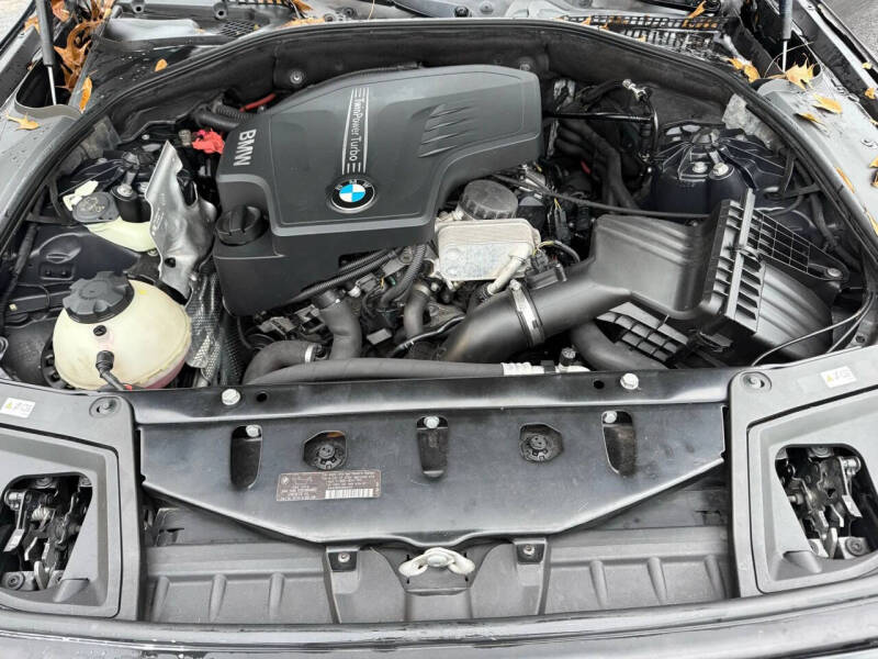 2013 BMW 5 Series 528i