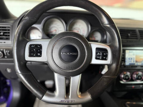 2013 Dodge Challenger SRT8 Core