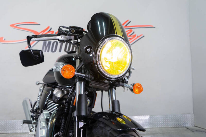 2015 Triumph Thruxton