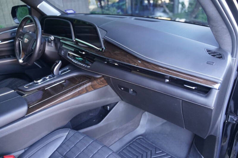 2022 Cadillac Escalade Sport Platinum