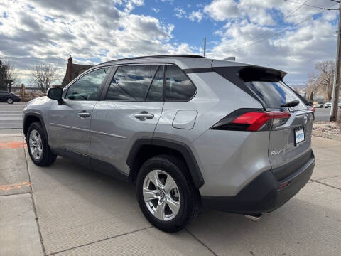 2020 Toyota RAV4 XLE