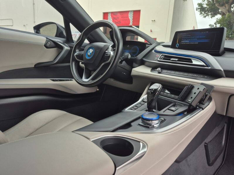 2015 BMW i8