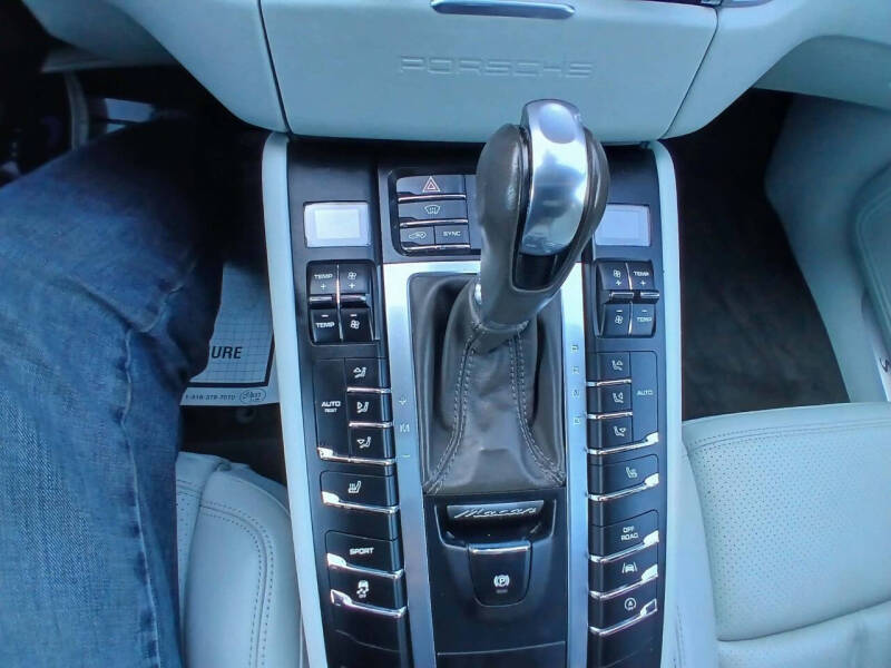 2017 Porsche Macan S