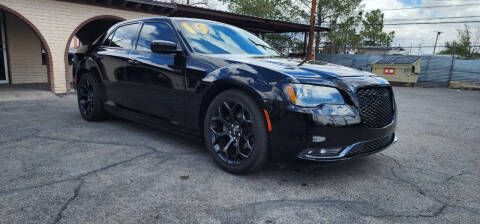 2019 Chrysler 300 for sale at FRANCIA MOTORS in El Paso TX