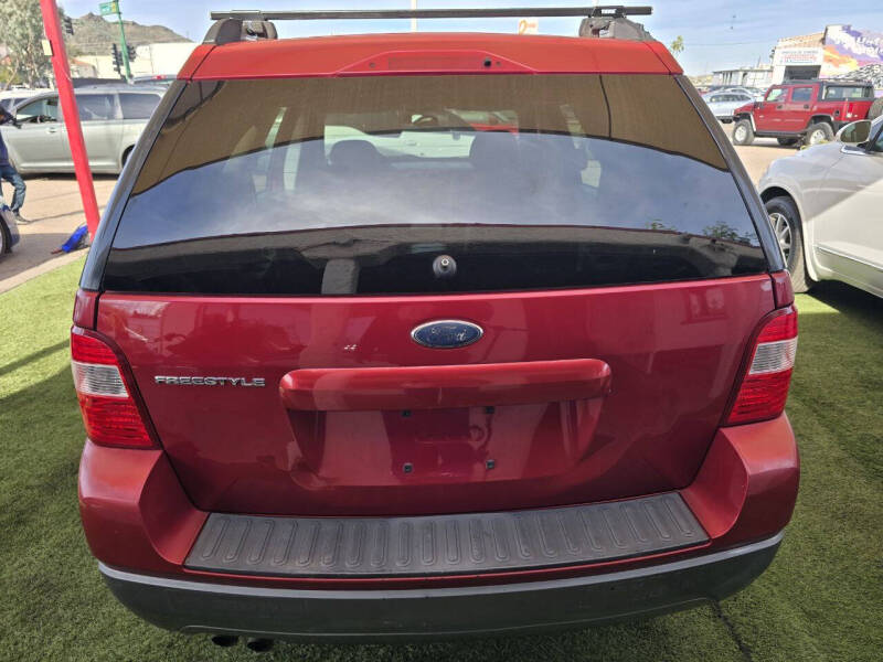 2005 Ford Freestyle SE