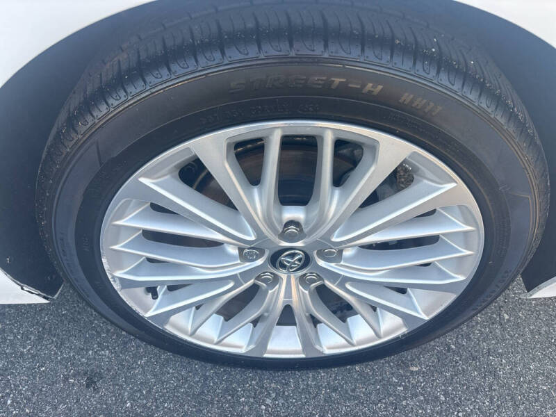 2020 Toyota Camry XLE