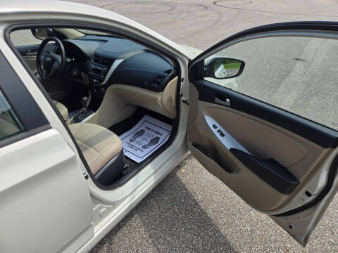 2015 Hyundai Accent GLS
