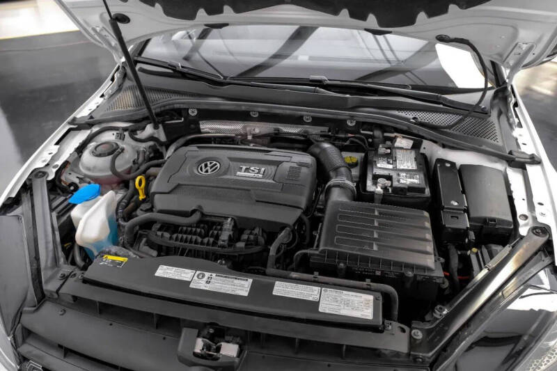 2019 Volkswagen Golf R 4Motion