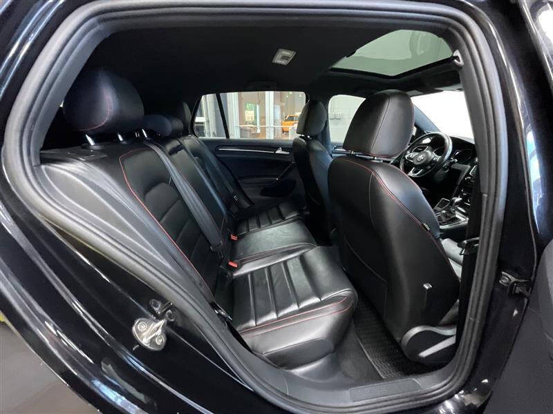 2017 Volkswagen Golf GTI SE
